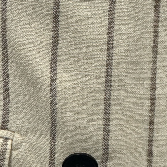 Suistudio cream colored pinstriped double-breasted blazer - Picture 3 of 7